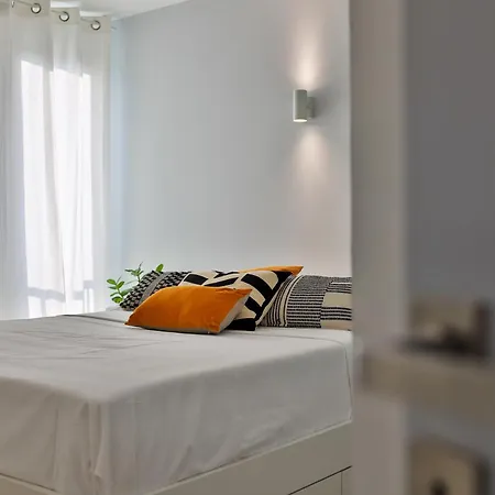 Frida - - 3 Bedrooms Sea View - 2 Mins Walk To Port Apartment *