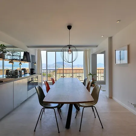 Frida - - 3 Bedrooms Sea View - 2 Mins Walk To Port Apartment