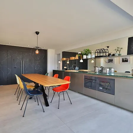 Frida - - 3 Bedrooms Sea View - 2 Mins Walk To Port Apartment